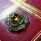 world-war-two-remembrance-book-cover-closeup
